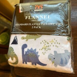 Bibb Home New York Standard Dinosaur Flannel 2 Pillowcases 20 X 30 Inches NWT